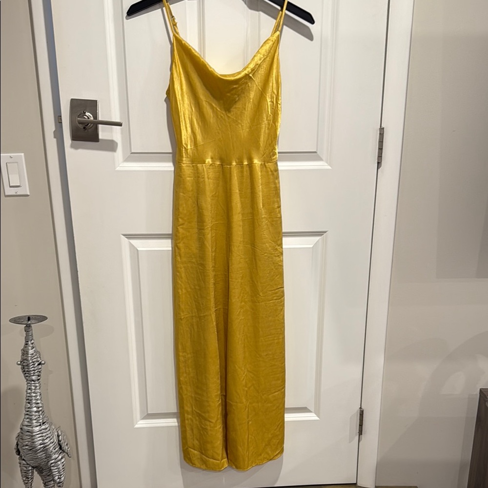 Elegant Goldih Spaghetti Strap Jumpsuit